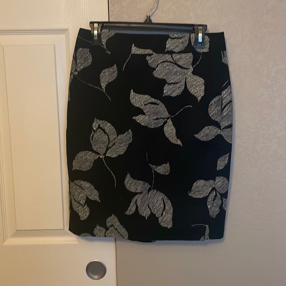 Ann Taylor Floral Pencil Skirt